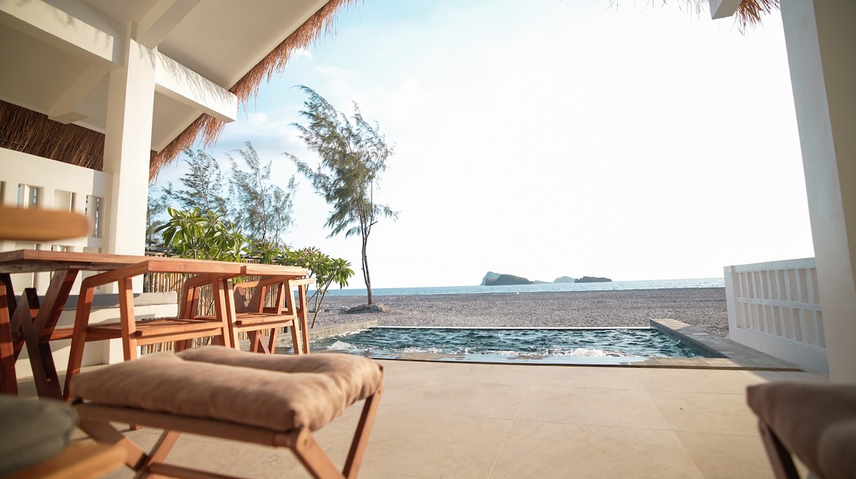 Villa ocean view from poolside lounge